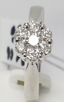 7/1.00 Cts Solitaire Look Illusion setting Cluster Ring